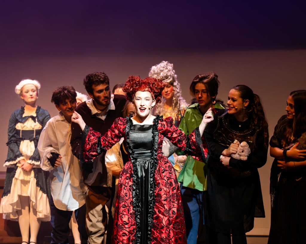 The cast of The Ballad of Raggedy Alice perform on stage